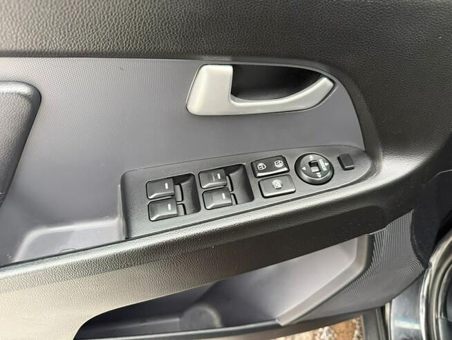 Kia Sportage Ekonmiczny Suv,czujniki parkowania,6biegowa skrzynia