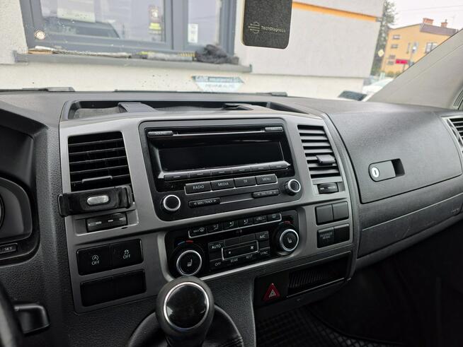 Volkswagen Caravelle 9 osobowy Ładny stan