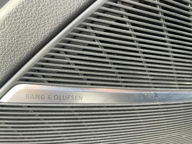 Audi Q8 S-line mHEV Quattro Pamięć Pneumatyka Kamery360 HAK 286KM