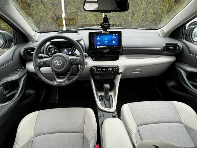 Toyota Yaris 1.5 Hybryda Bogata Jak nowa Grzane fotele Kamera