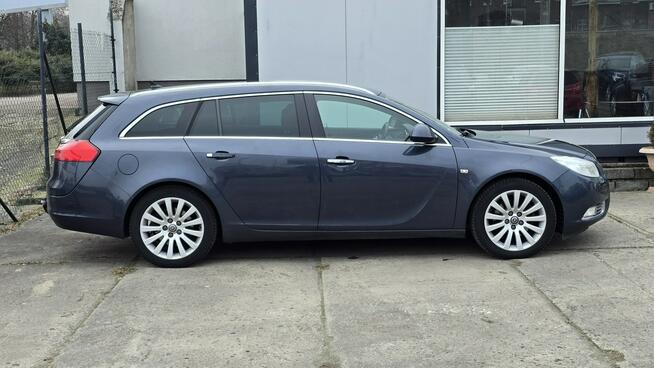 Opel Insignia czujniki parkowania, nawigacja, automatyczna klapa,