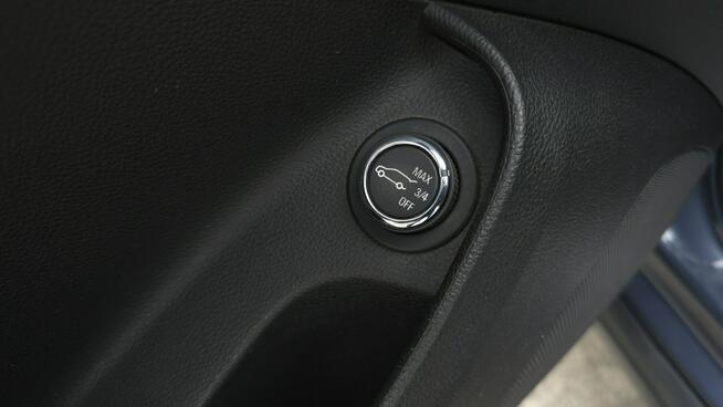 Opel Insignia czujniki parkowania, nawigacja, automatyczna klapa,