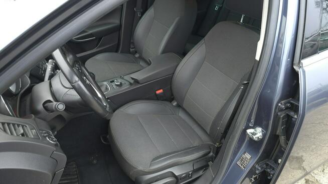 Opel Insignia czujniki parkowania, nawigacja, automatyczna klapa,