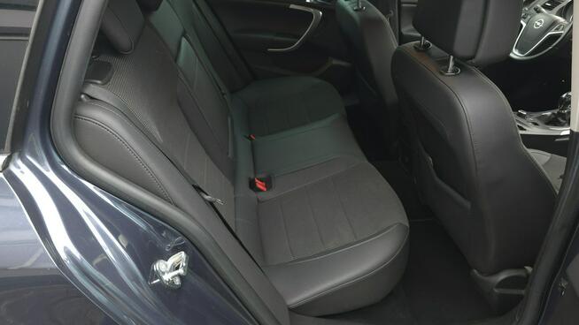 Opel Insignia czujniki parkowania, nawigacja, automatyczna klapa,