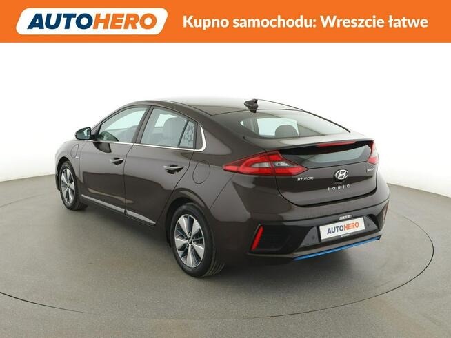 Hyundai IONIQ Plug-In full LED jasne skóry klima auto grzane fotele navi kamera