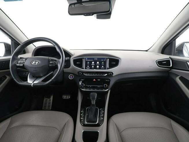 Hyundai IONIQ Plug-In full LED jasne skóry klima auto grzane fotele navi kamera