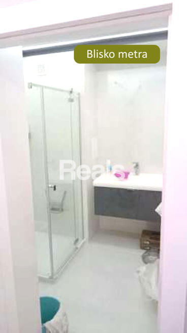 Trzypoziomowe w apartamentowcu