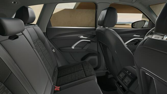 Audi Q5 LeasingOd103%_Kamera_LED_3-strefy_CarPlay_ACC_SoundSystem_Indukcja_FV