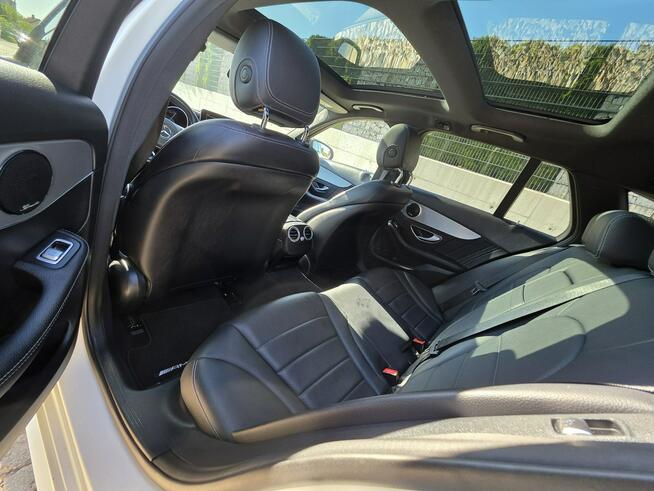 AMG Mercedes C W205 220d 4Matic panorama,75,000 Cena Brutto 4x Koła
