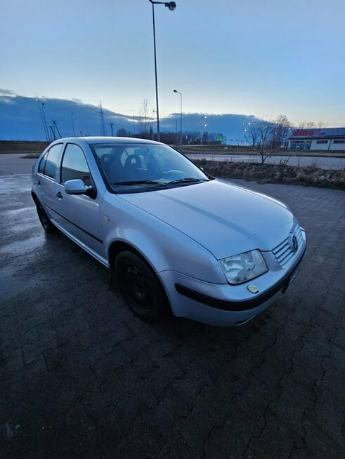 Volkswagen Bora Benzyna 1.6 + LPG - 1999r - 101KM
