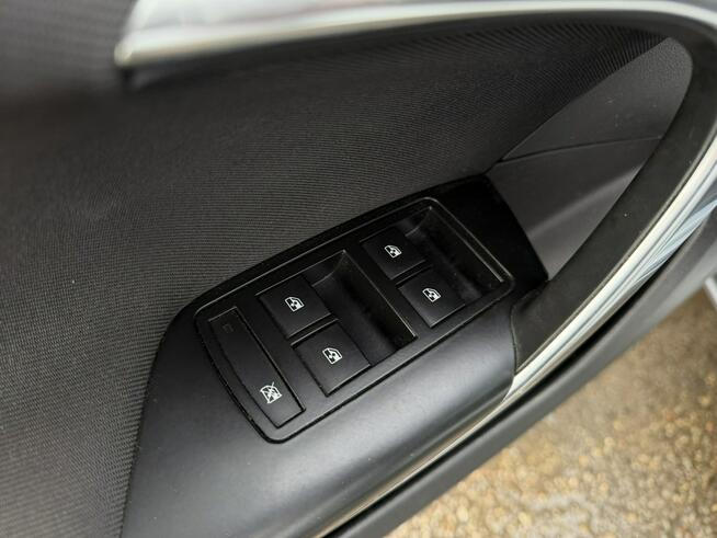 Opel Insignia Klimatronic, PDC 2x, Kamera cofania, Ele szyby 4x, CarPlay/AndroidAuto