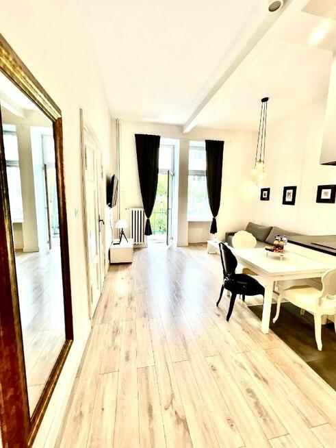 Mieszkanie Warszawa gm. Śródmieście Śródmieście, Hoża