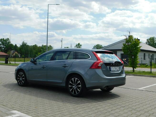 Volvo V60 z Gwarancją BLiS LCD Zegary Skóra Fotele Profilowane