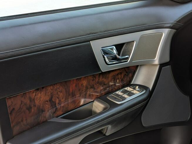 Jaguar XF 3.0 V6 S Luxury