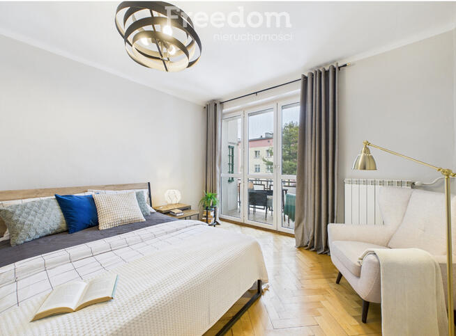 Klimatyczne mieszkanie z balkonem na 1. piętrze