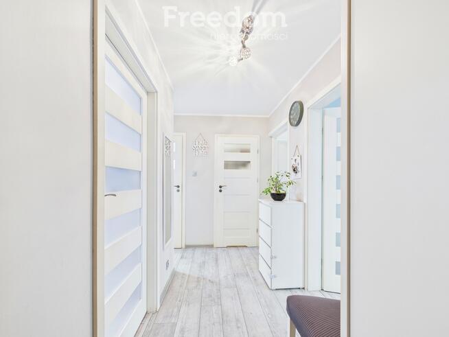 * 4 pokoje * winda * do wejścia * garderoba *