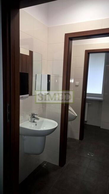 Zabytkowa kamienicarecepcja,dostęp24h,niski parter