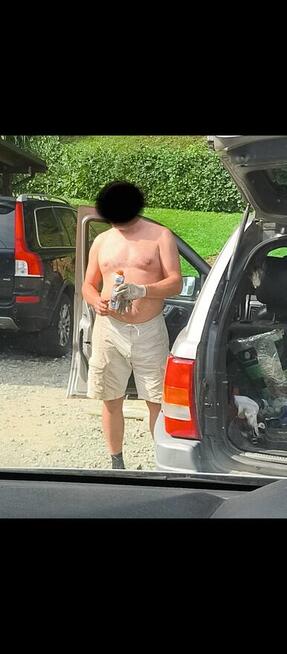 Samotny, jednak nie sam...