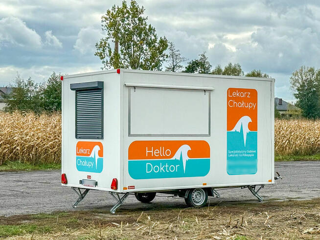 Przyczepa gastronomiczna zarejestrowana 4 m footruck