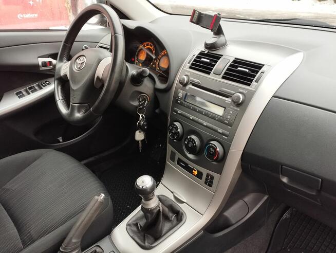 Toyota Corolla 1.6 benzyna