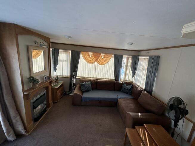 Działka budowlana z domkiem holenderskim