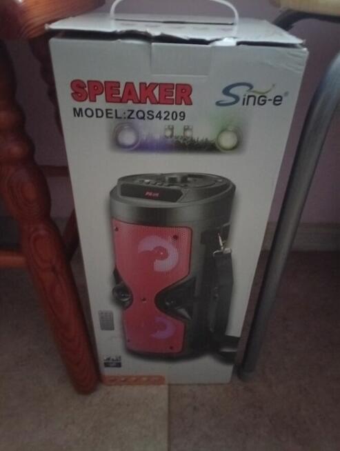 Sprzedam głośnik potrzebuje na jedzenie