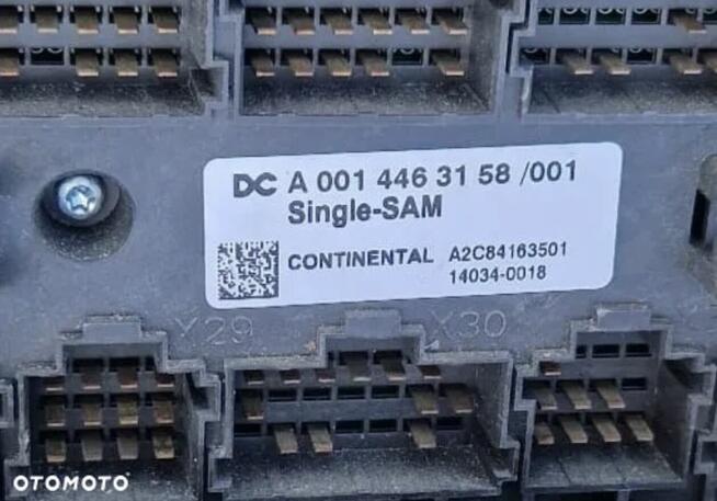 Skrzynka Tablica Modul Plyta bezpiecznikow A0014463158 MERCE