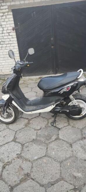 Motorower PEUGEOT 49 cm³, 2012 r.