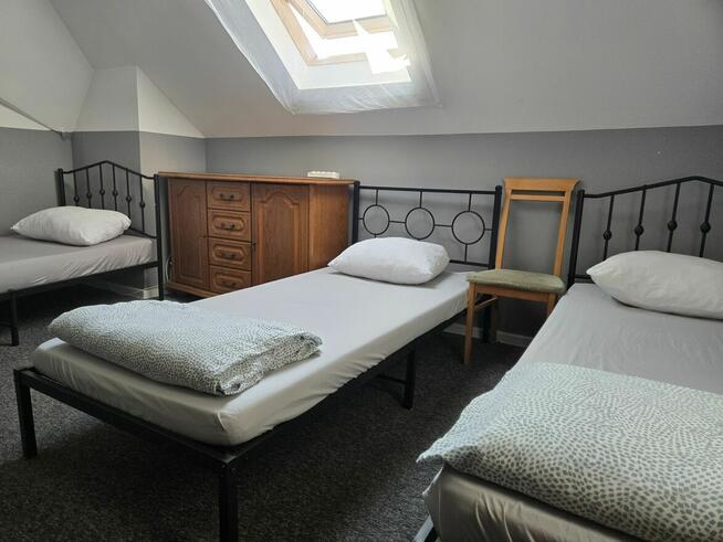 Тримісний номер на місяць біля метро Warszawa Imielin