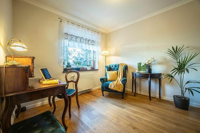 Elegacki dom na Złotnie- spokojna i cicha ulica