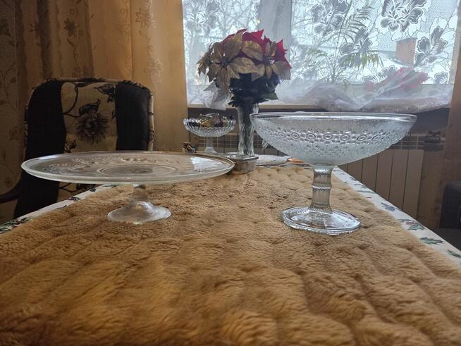 klosze do tortu i cukierków