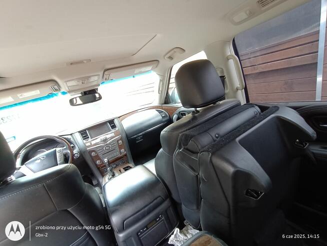 Sprzedam Srebrne Infinity QX 80 z fotelami Kapitańskimi