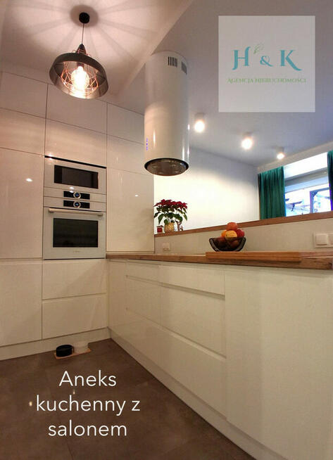 OFERTA PREMIUM! Trzy pokoje, dwa ogrody, garaże, komórka lok