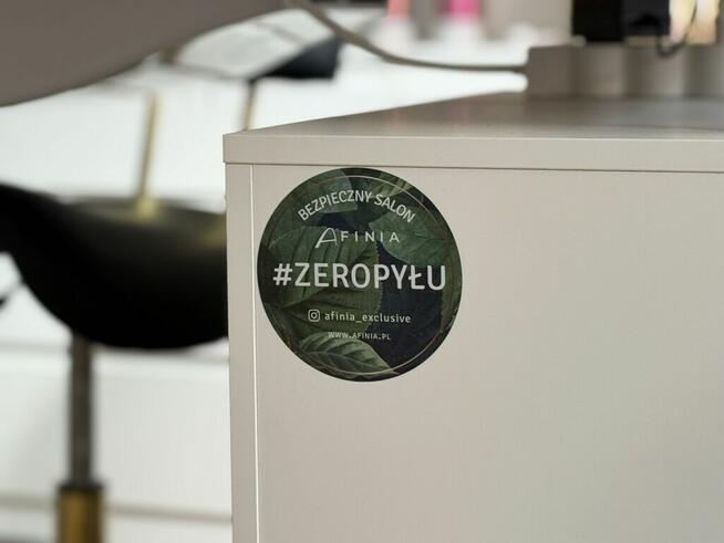 MT NAILS ART we Wrześni paznokcie brwi rzęsy pedi