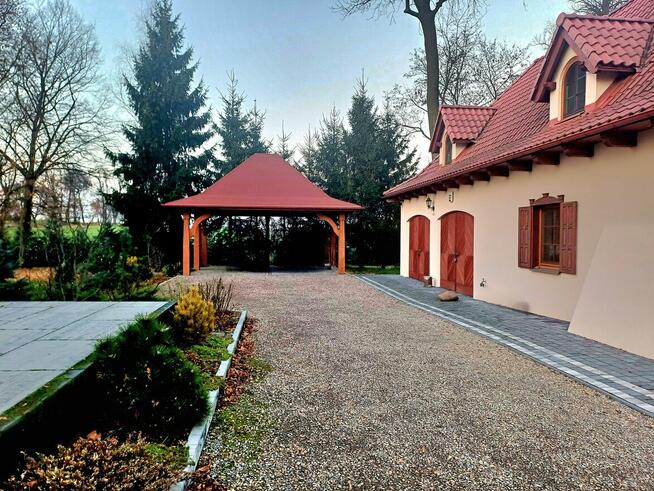 Obiekt o charakterze dworku w Kłodnicy Dolnej na sprzedaż.