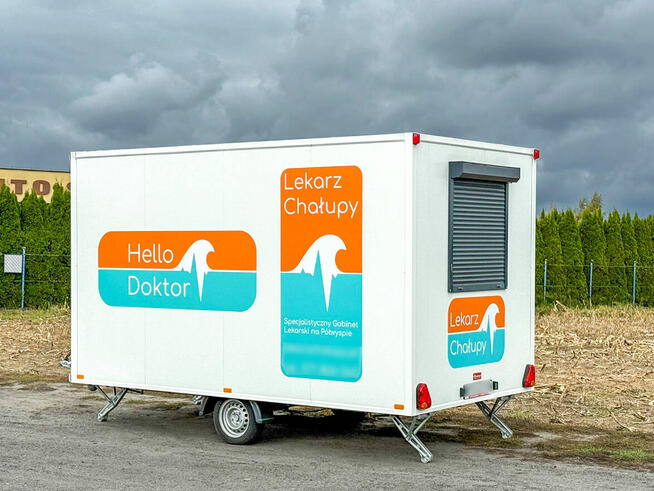 Przyczepa gastronomiczna zarejestrowana 4 m footruck