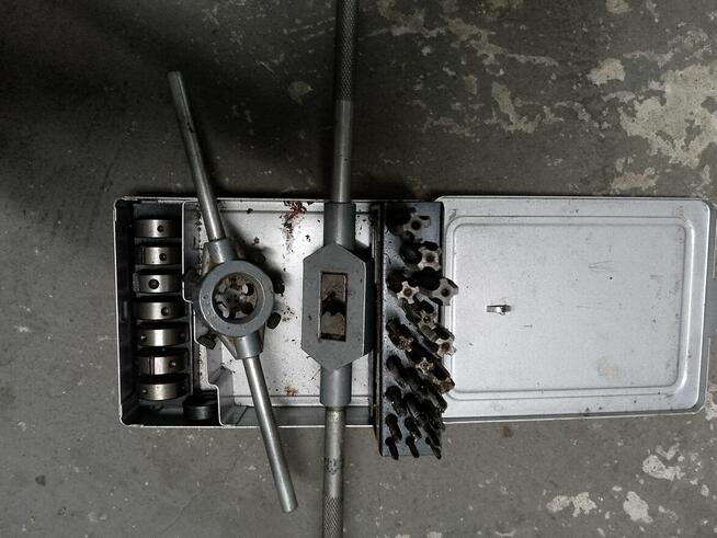 Gwintowniki, narzynki, klucze, PRL stan bardzo dobry