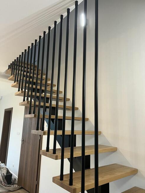 Producent balustrad stalowych-dla firm i klientów prywatnych