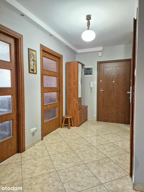 3 pokoje / Balkon / Niski czynsz / Do zamieszkania