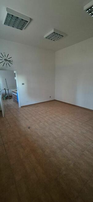 Lokal 40 m² do wynajęcia – Kalisz, ul. Niemojowskich. Gotowy