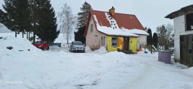 Siedlisko. Dom z działką blisko jeziora.