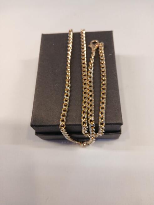 Łańcuszek w kolorze złotym sprzedam