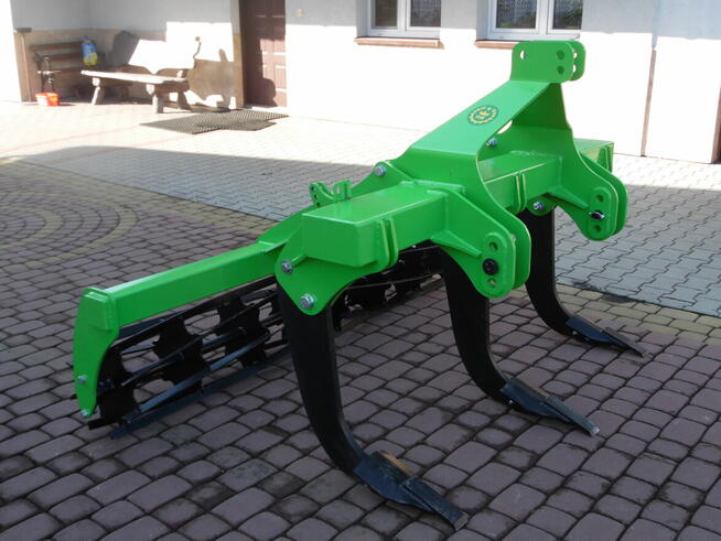 GŁĘBOSZ TYPU M-TYTAN M-GT 1800 firmy DZIEKAN