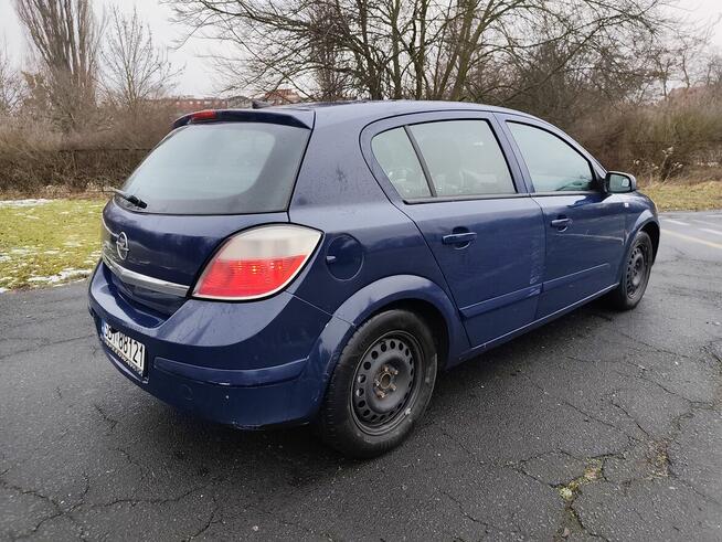 Opel Astra H 1.7 100KM 2004r