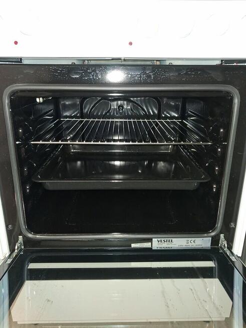 KUCHENKA ELEKTRYCZNA Z BLATEM CERAMICZNYM VESTEL