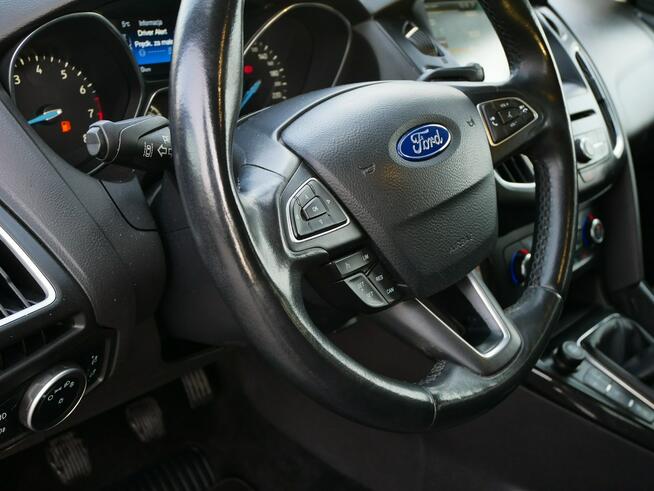 Ford Focus 1.0 E-Bst 125KM Eu6 Kombi -Pakiet zima -Navi -Ksenon -Nowy Rozrząd
