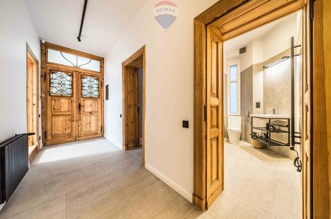 Lokal odrestaurowany 4 biura kamienica Wilda