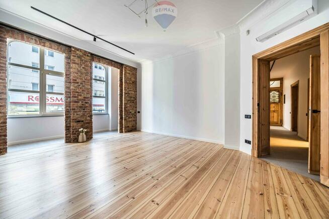 Lokal odrestaurowany 4 biura kamienica Wilda