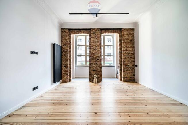 Lokal odrestaurowany 4 biura kamienica Wilda