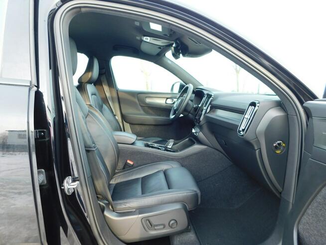 Volvo XC 40 2.0T R-Design z Gwarancją Model 2022r
